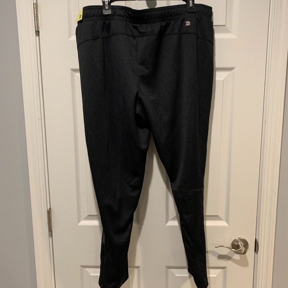 All in Motion Men's Run Knit Pants Black XL NWT - Picture 3 of 5